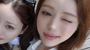 「そっくり」井手上漠 姉との至近距離ショットに反響！仲良く顔寄せた透明感際立つ2人の様子に「お母さんも美人さんなんだろうな」