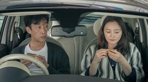 「夫婦って一筋縄ではいかない」脚本家・岡田惠和と会話を重ねて描く新しい家族の形…『小さい頃は、神様がいて』プロデューサーが語る制作裏話