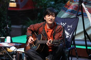 TOKIOがキャンプで歌唱！森山直太朗がデビュー曲をハモる！