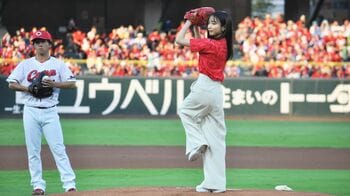佐久間みなみアナ 始球式でノーバン投球ならず「投球は20点。でも楽しめたので、そこは100点です」