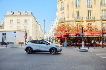 「ようこそ、パリが息づく毎日へ。」 ルノー キャプチャー L’esprit de Parisキャンペーンを実施