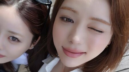 「そっくり」井手上漠 姉との至近距離ショットに反響！仲良く顔寄せた透明感際立つ2人の様子に「お母さんも美人さんなんだろうな」