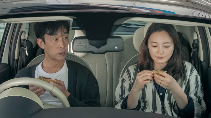 「夫婦って一筋縄ではいかない」脚本家・岡田惠和と会話を重ねて描く新しい家族の形…『小さい頃は、神様がいて』プロデューサーが語る制作裏話