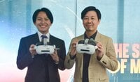 惑星科学者と行くVR火星旅行！リアルすぎる空間に「夢にまで見た景色」と感動！次世代型VR宇宙旅行アトラクション『THE SUNSET OF MARS』を体験  雄大な赤い大地＆青い夕日