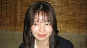 「絵になりすぎ」NiziU・AYAKA 母と金沢旅行でプライベートショット公開！グルメを堪能する自然体な表情に「お母さん写真撮るのうますぎない？」