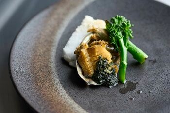 【リーガロイヤルホテル小倉】鮑の美味しさを各店自慢のスペシャリテで楽しむ初夏の特別企画『鮑フェア』～レストラン4店舗で初開催～