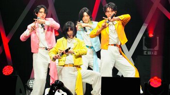 モナキ 初のライブツアー完走！じん「350円のバナナを気にせず買えるように」ケンケン「電車移動が車移動に」とブレイクを実感