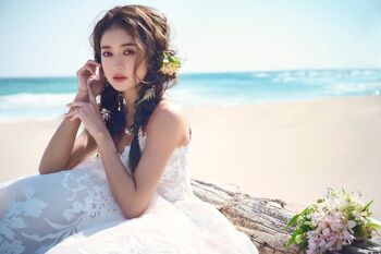 みちょぱ 華麗なウエディングドレス姿を披露「25歳までに結婚と出産を」