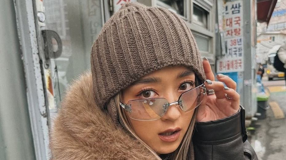 ウインクにハートを射抜かれた」みちょぱ 冬でもギャル全開なコーデに