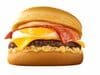 【マクドナルド】月見シリーズ初のじゃがいも素材！9月24日発売「北海道産じゃがペッパー月見」第１弾の「炙り牛すき焼き風月見」は9月23日まで