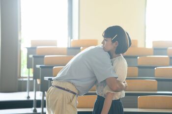 永山瑛太「…好き」直球告白＆“未来のキス”にSNSも胸キュン『時をかけるな、恋人たち』