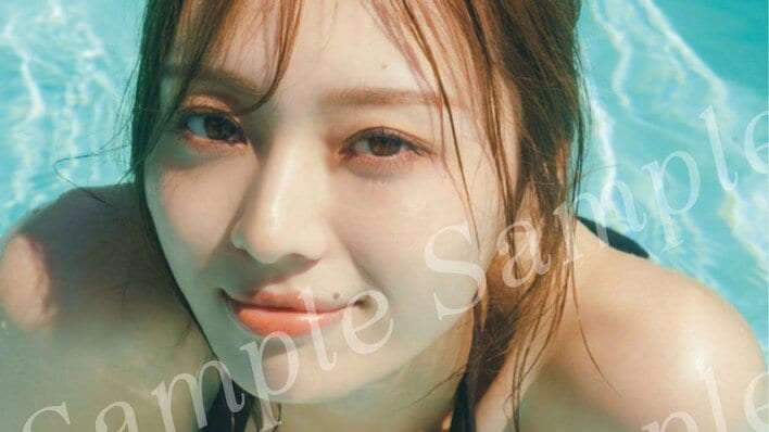 乃木坂46梅澤美波の“大人ボディ”に釘付け！水着カット解禁 2nd写真集『透明な覚悟』特典ポストカード第２弾