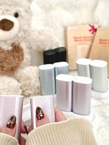 【最大50％OFF】両手に、ぬくもりというご褒美を。毎日をやさしく支えるRORRYの充電式カイロが特別価格で登場