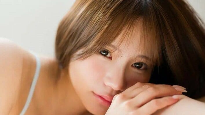 【画像5枚】元NMB48和田海佑による最新デジタル写真集『共犯者』SNSで話題の“バズ美女”のあざとカワイイ先行カットを見る