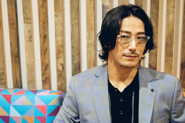 身長が1㎝伸びて188cmに！「40歳を過ぎてもまだ伸びしろがある」EXILE／三代目 J SOUL BROTHERSの小林直己が1st写真集に込めたポジティブなメッセージ
