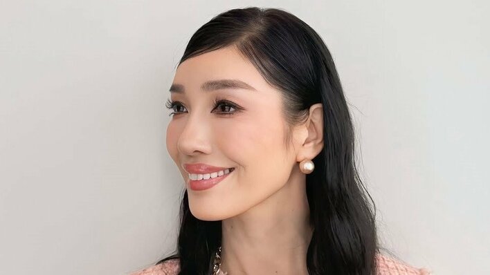 「絵まで描けるんですか」アン ミカ 楽屋で描いた「シェイクスピアの私の絵」を公開！線画や鉛筆を使ったクオリティーの高さに「額に入れて飾りたい」