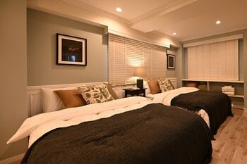 「滞在時間も、旅の一幕」。リーン・ロゼ等のデザイン家具とプライバシーが融合した一棟貸しホテル『LINKS HOTEL 高円寺』誕生