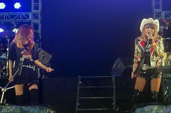 がん公表の葛城ユキがNAONのYAONで熱唱！「どれだけ痛くてもつらくても必ずステージに復帰したい」