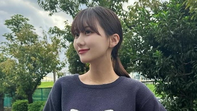 田中美久 すっぴん風&メガネ姿に「透明感半端ない」とファン歓喜!美ウエストがチラリの私服などプライベートショット大公開に「大人な女性すぎる」