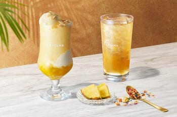 パフェみたいに贅沢！スターバックス ティー ＆ カフェ パイン果肉とココナッツクリームが織りなす極上フローズンが登場
