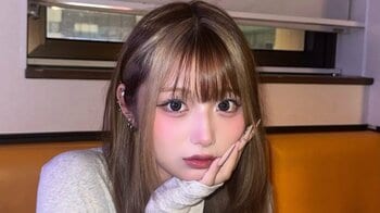 希空 “クオリティー高すぎ”人気ヒロインに扮した姿を公開！上目遣いのコスプレショットに「可愛い！！」