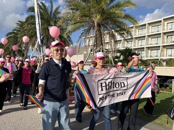 沖縄6軒のヒルトンが、「ピンクドット沖縄 2025」に参加！パレード行進を通して、誰もが自分らしく生きられる社会の実現を後押し。