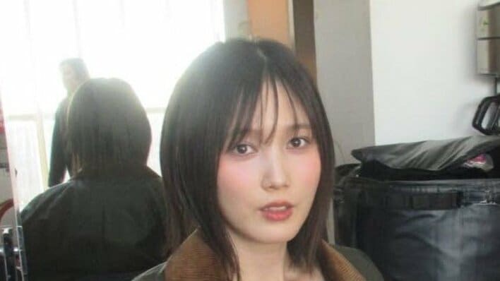 【画像】「控えめに言って、100億点満点」本田翼の“絶対領域”見せミニスカ×ニーハイの私服コーデを見る