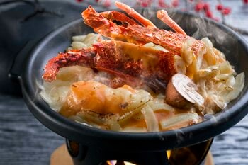 【札幌・定山渓温泉　章月グランドホテル】12月より提供開始～冬の金の月～贅沢なひとときを