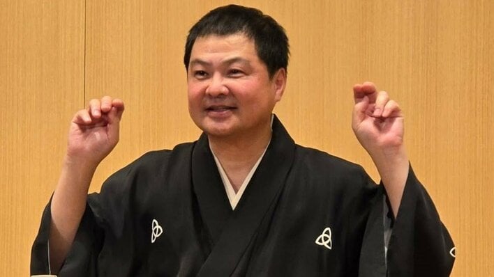 「素敵なご夫婦」月亭方正 58歳の誕生日に妻との顔出し2ショット写真を公開で絶賛