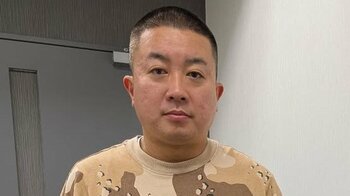 チョコプラ松尾が第2子誕生を報告 「吉本初の父親リスト入り」育休取得へ まさかの“赤ちゃん目線”ショットも披露