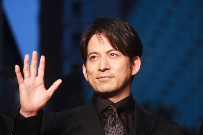 岡田准一『木更津キャッツアイ』や『SP』のように「いい匂いがした」藤井道人組に初参加