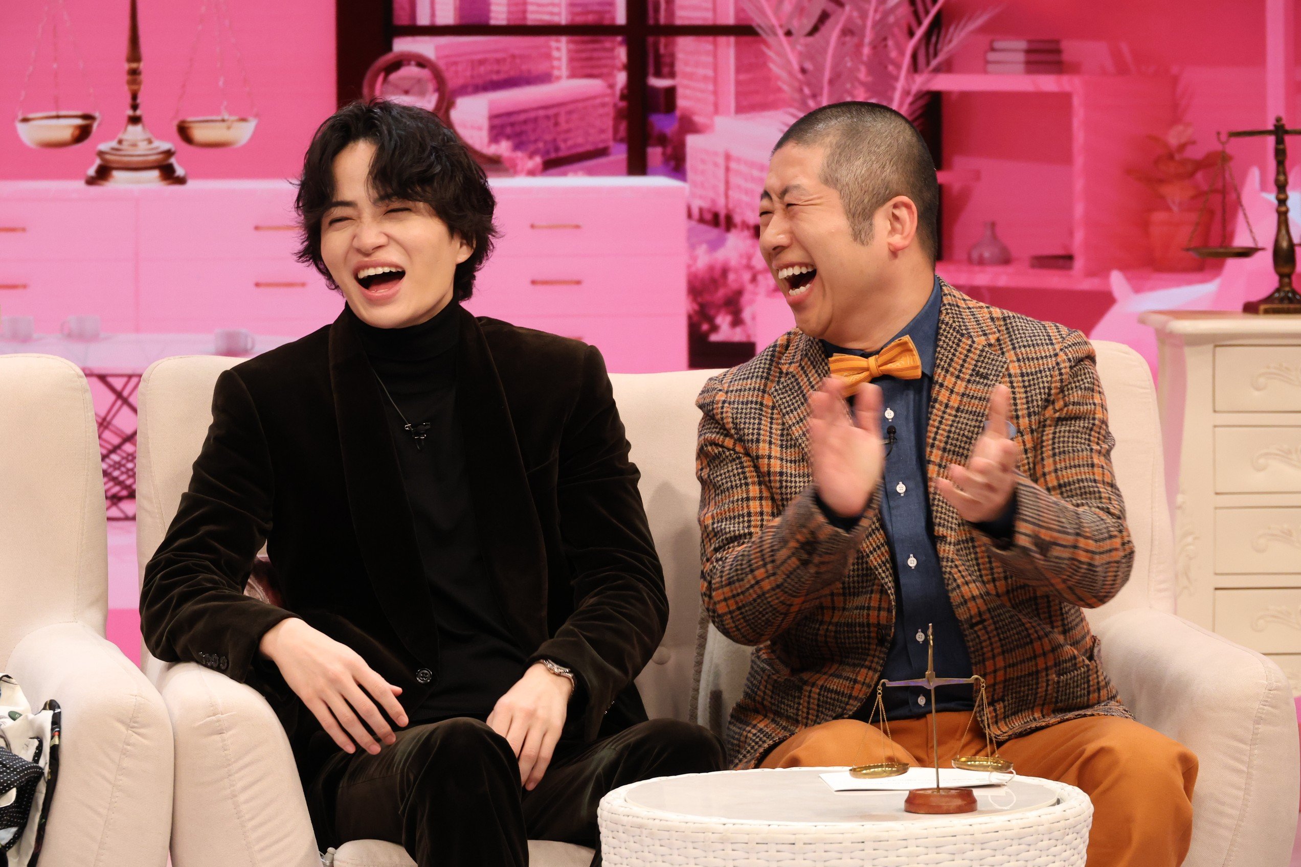 菊池風磨（timelesz）×澤部佑（ハライチ）が『アベレー女』でMC初