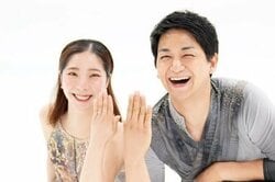 りくりゅう婚約！“指輪が第2関節を通らない”おちゃめな笑みの写真も “氷上プロポーズ”の木原龍一、三浦璃来2人に「世界中が金メダル級に祝福」