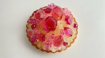 “食べる誕生石”7月の誕生石ルビーが輝くアイスタルトを6月25日正午より限定販売開始！