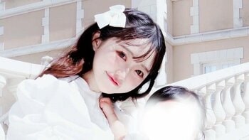 「素敵なプリンセスたち」元NGT48･中井りか 0歳娘とのリンクコーデ披露！真っ白フワフワチュールの親子ショットに「お揃いでかわいい」