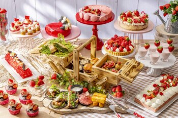 【ヒルトン東京】『ミートアフタヌーンティーwithストロベリースイーツビュッフェ』