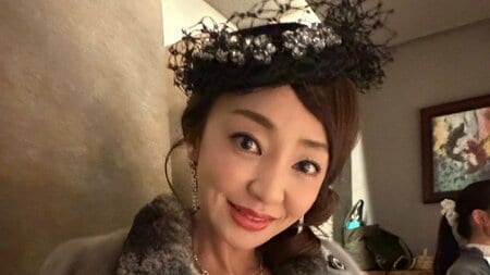 神田うの 予約困難な店での家族ディナーショットを公開！14歳娘がピースサインする姿も「久々に『食』で感動」