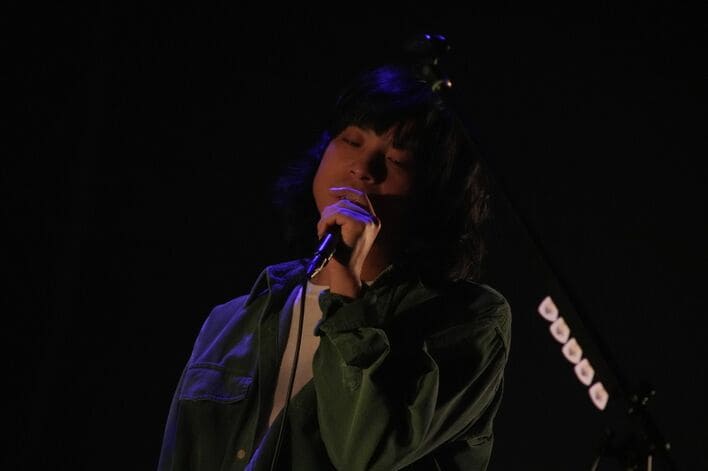 独占】クリープハイプがバンドサウンドで会場を包み込む！ めざまし