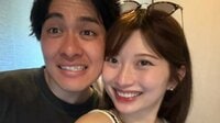 華金カップル 産前最後の家族旅行ショット公開！ふっくらお腹に手を添える姿やラブラブ感満載の様子も「どんどんお母さんとお父さんの顔に…」