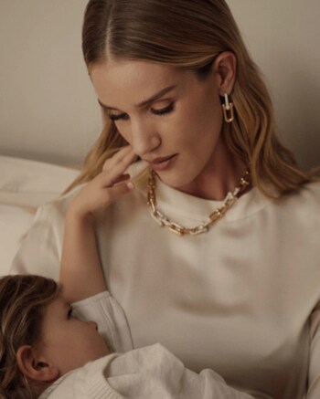 【TIFFANY & CO.】2026年母の日を祝う「Celebrating Mothers Since 1837」キャンペーンを発表