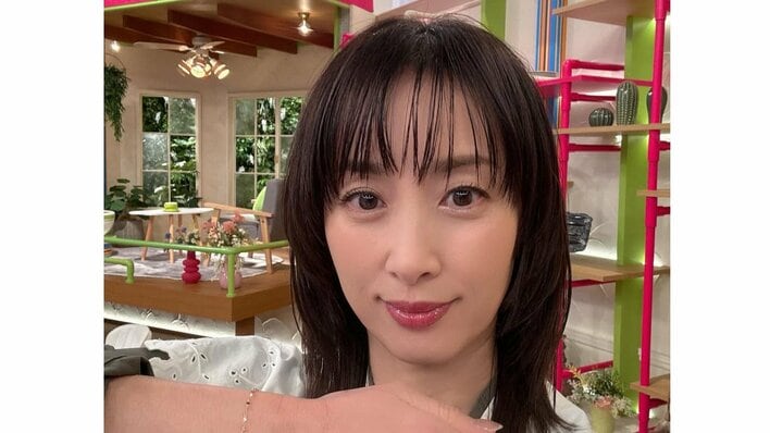 坂下千里子 自宅にゴリラ！？坂下家に“取り残された動物”の哀愁漂うショット公開！「心なしかなんか、お顔が寂しげ」シュールな自撮り写真に「目がウルル」