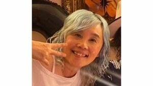 野沢直子 13歳年下夫との顔出しツーショット公開！夫の50歳誕生日をお祝いする幸せオーラあふれる姿に「素敵すぎるお二人」