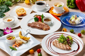 神戸三宮でサーロインもシーフードも何度でもおかわり自由。「コース料理の贅沢感」と「食べ放題の満足感」のハイブリッド！大人気企画の第二弾「夏のランチコース」が8月1日より登場。