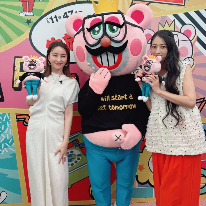 【お盆セール】矢田亜希子PRADA モノリスナッパレザースニーカー 36 美品 小沢真珠 矢田亜希子との“貴重”な「昔のプリクラ」公開！“平成感”ある