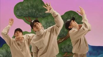 Number_i 平野紫耀　神宮寺勇太　岸優太　BONでおそろコーデダンス動画に「3人の仲良し具合がめちゃくちゃ伝わる」と称賛の声