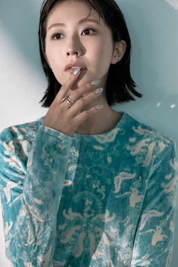 Mame Kurogouchi × STUDIOUSコラボレーションアイテムが発売