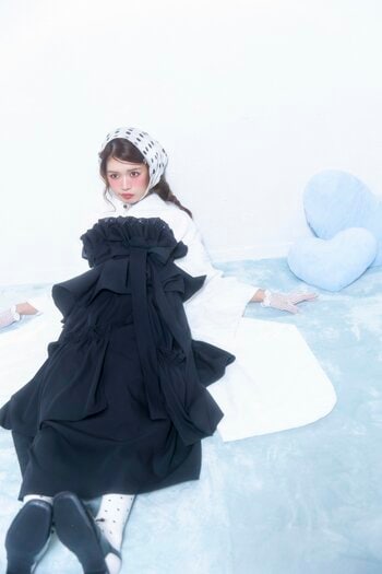 【aimme札幌店】New visual  レース振袖×ティアード袴で魅せるaimmeオリジナルビジュアルのご紹介！