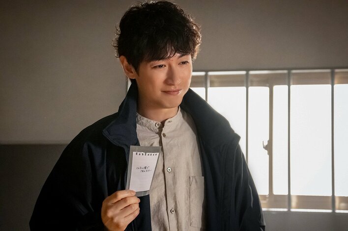 自ら進んで車にひかれた！？真澄（ディーン・フジオカ）は不可解なひき逃げ事件から息子を思う父の愛にたどり着く＜『LOVED ONE』第3話完全版＞