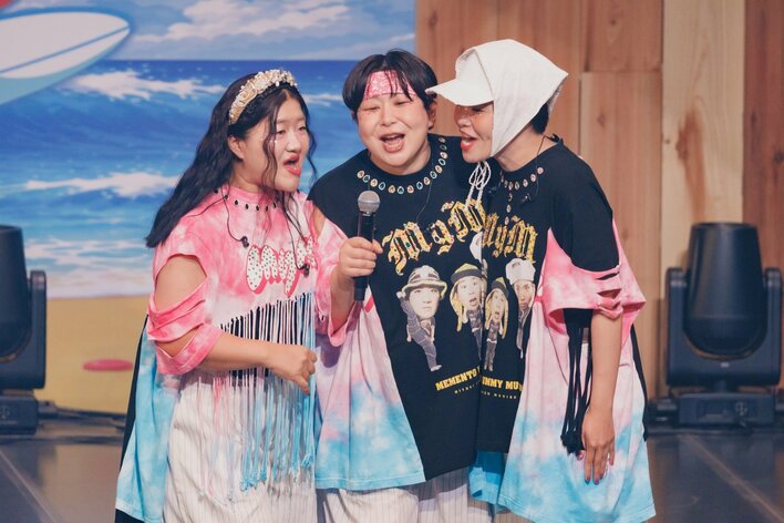 【写真19枚】MyMの熱狂ライブ、CANDY TUNE＆チョコジローも登場したステージの写真を見る『STAR×めざましライブ』
