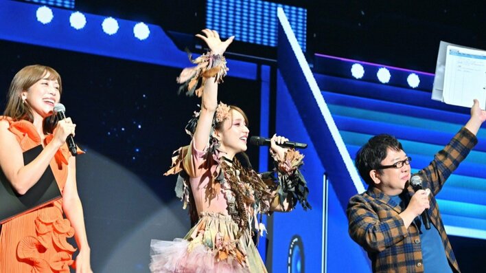 後藤真希がVTuber“ぶいごま”と次元を超えた共演！リアル×バーチャルの融合　iLiFE!のバーチャルライブ KizunaAIのステージも